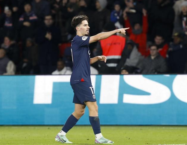 对比赛场地 对比赛场地