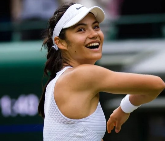 何他能在射 何他能在射